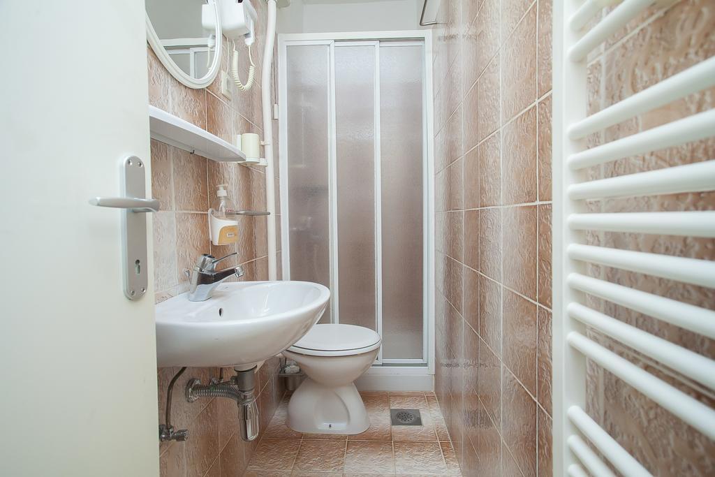 Guest House Lovric ルンバルダ 部屋 写真